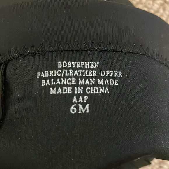 Bandolino stretchy fabric boots. Size 6 - Picture 5 of 6